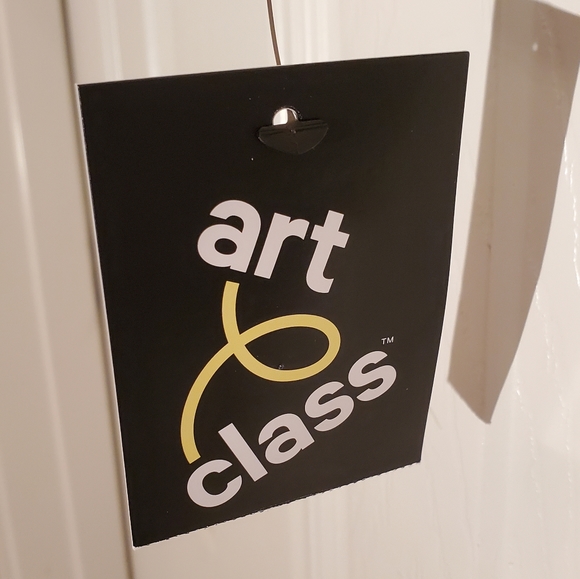 NEW Winter White Girls Top - Picture 4 of 4